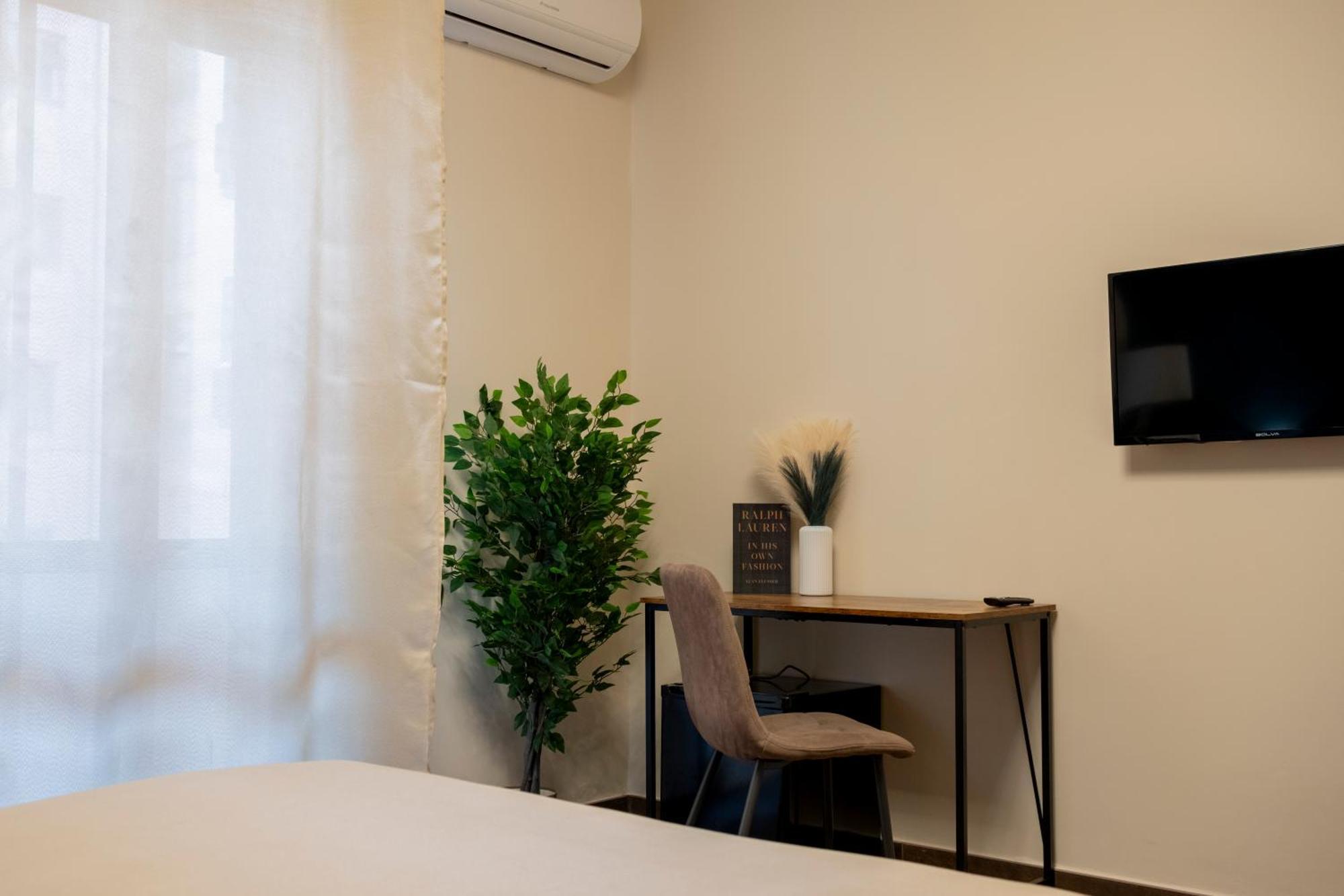 Russ0 Rooms Catanzaro Bagian luar foto